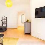 Amazing Apartment 1Br For 7 @Mauerpark Pberg